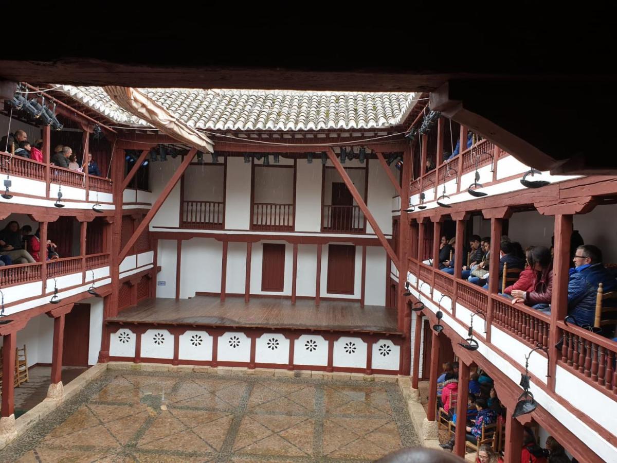 Posada Del Herrero Madridejos Luaran gambar